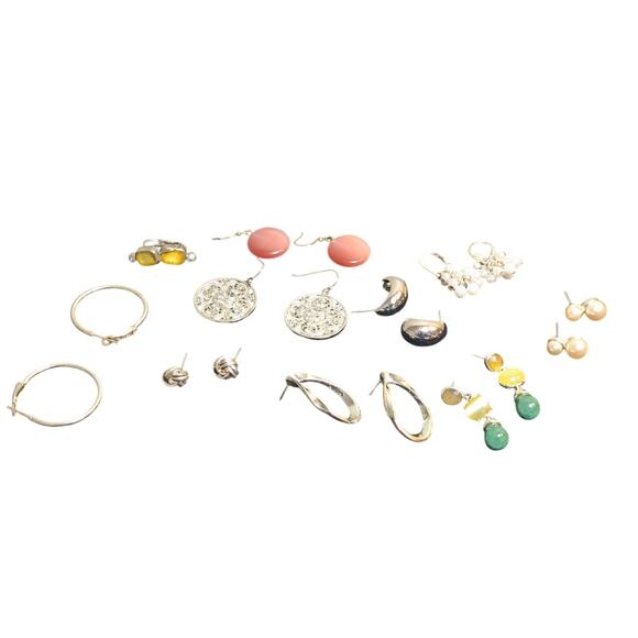 Ten Pair of Silver Tone Earring Jewelry Lot - Picture 9 of 9